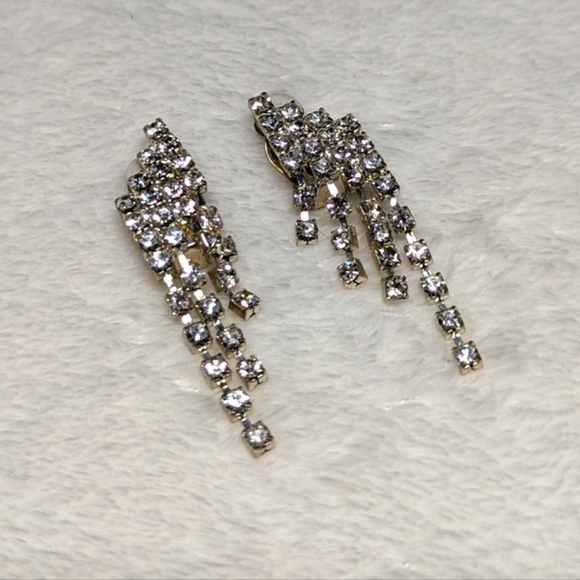 Vintage Clear Rhinestone Asymmetrical Drop Clip Earrings - Picture 5 of 5